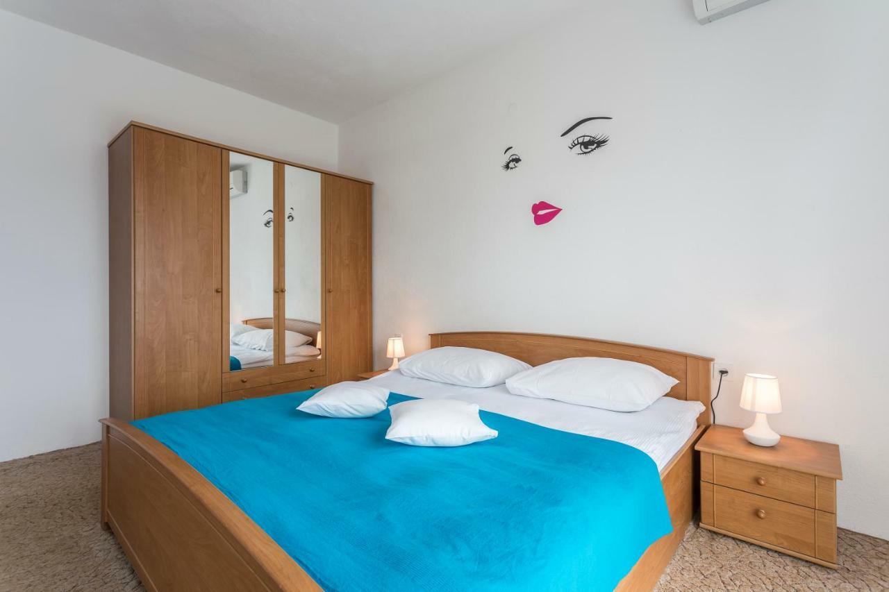 Apartmani Bezma Бол Экстерьер фото