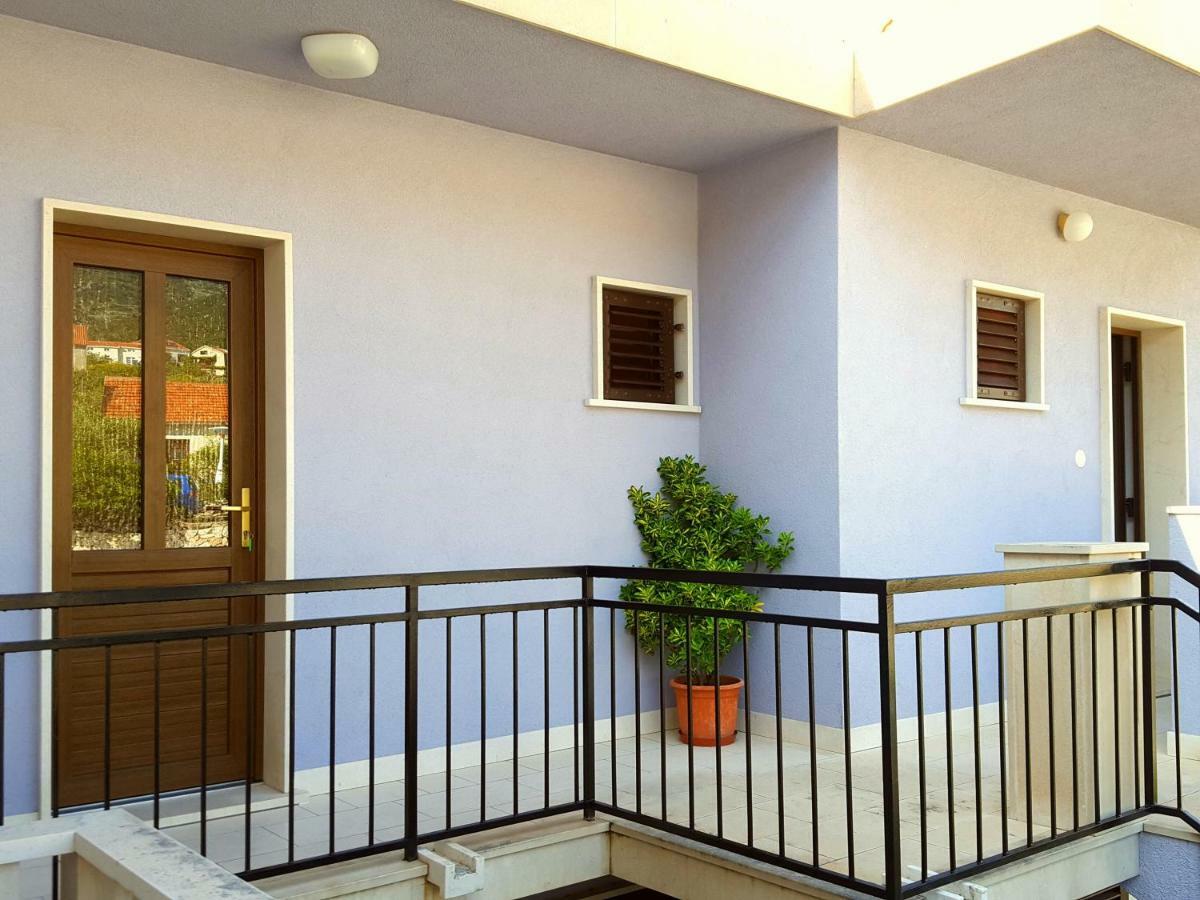 Apartmani Bezma Бол Экстерьер фото
